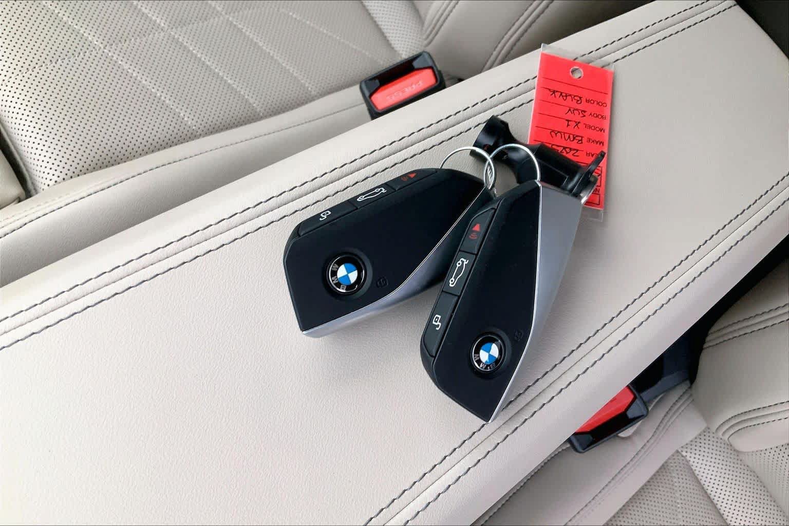 Used 2025 BMW X1 xDrive28i w/ Convenience Package AWD/4WD image 14