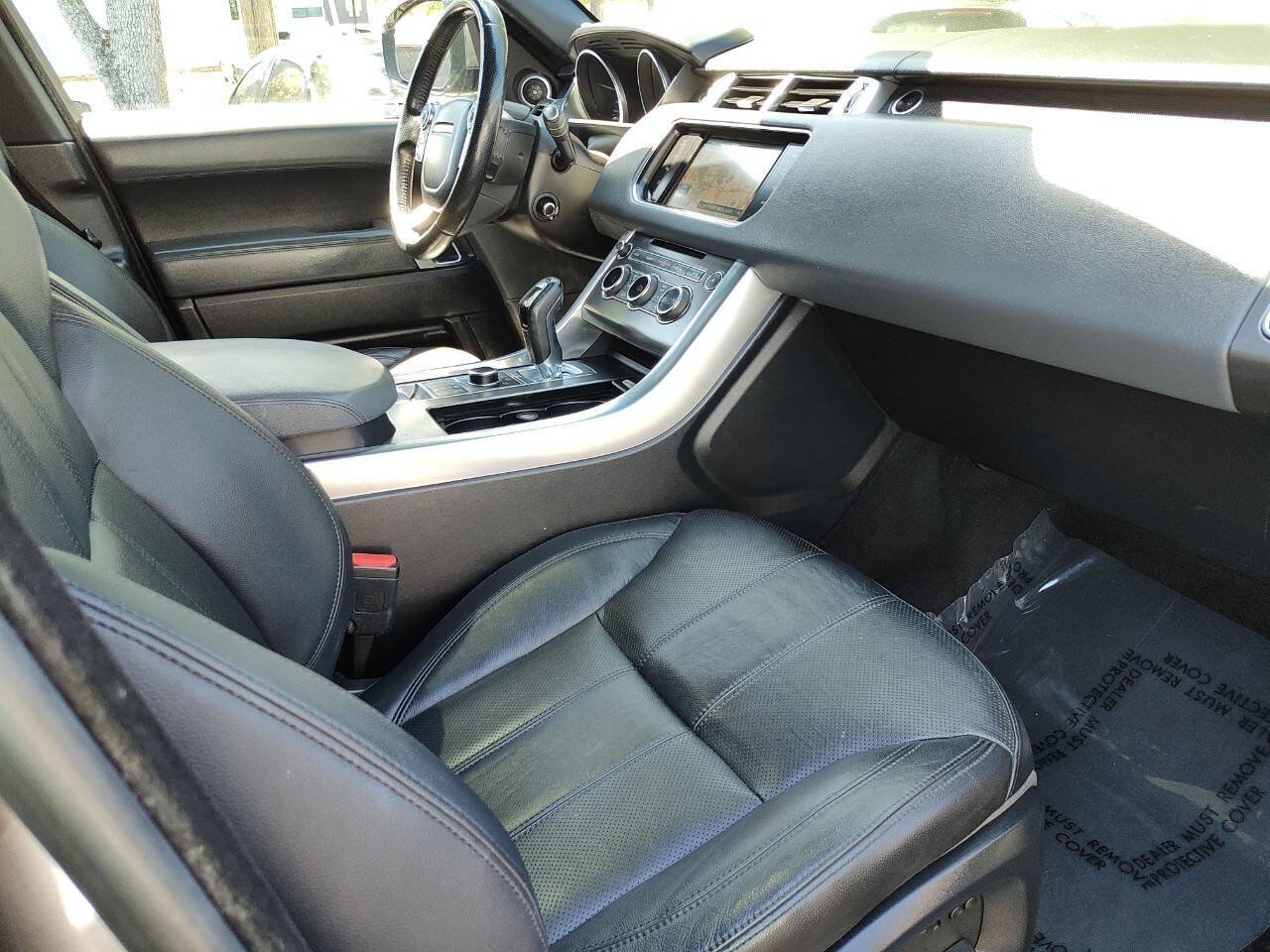 Used 2015 Land Rover Range Rover Sport SE image 55