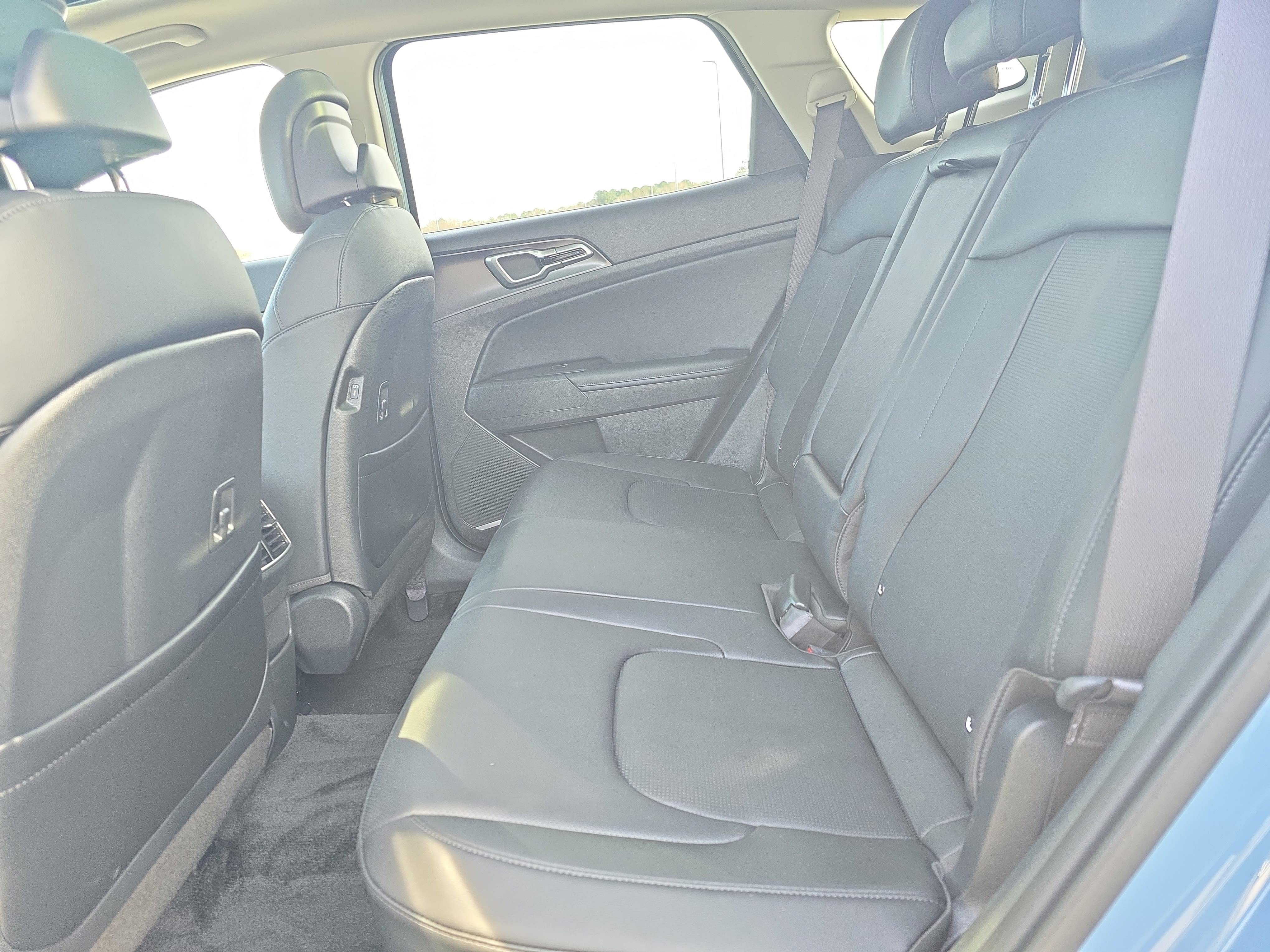 Used 2026 Kia Sportage EX w/ EX Panoramic Sunroof Package image 14