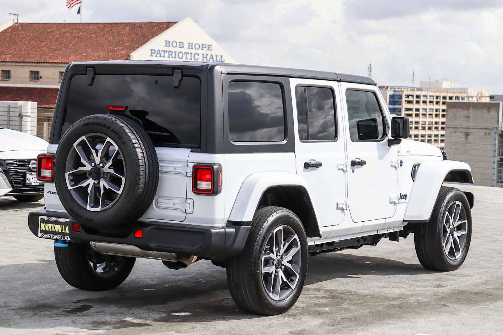 Used 2024 Jeep Wrangler Sport S image 4