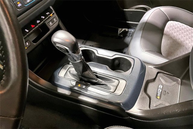 Used 2022 Chevrolet Colorado Z71 w/ Z71 Midnight Edition image 19