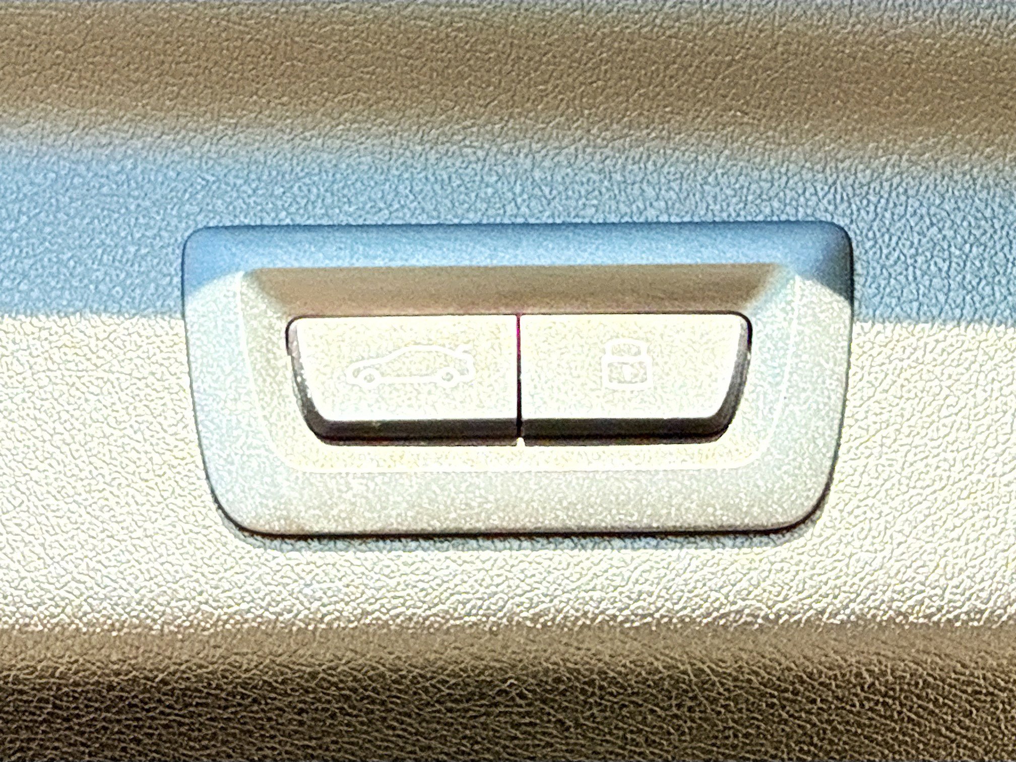 Used 2025 BMW X1 xDrive28i w/ Convenience Package image 12