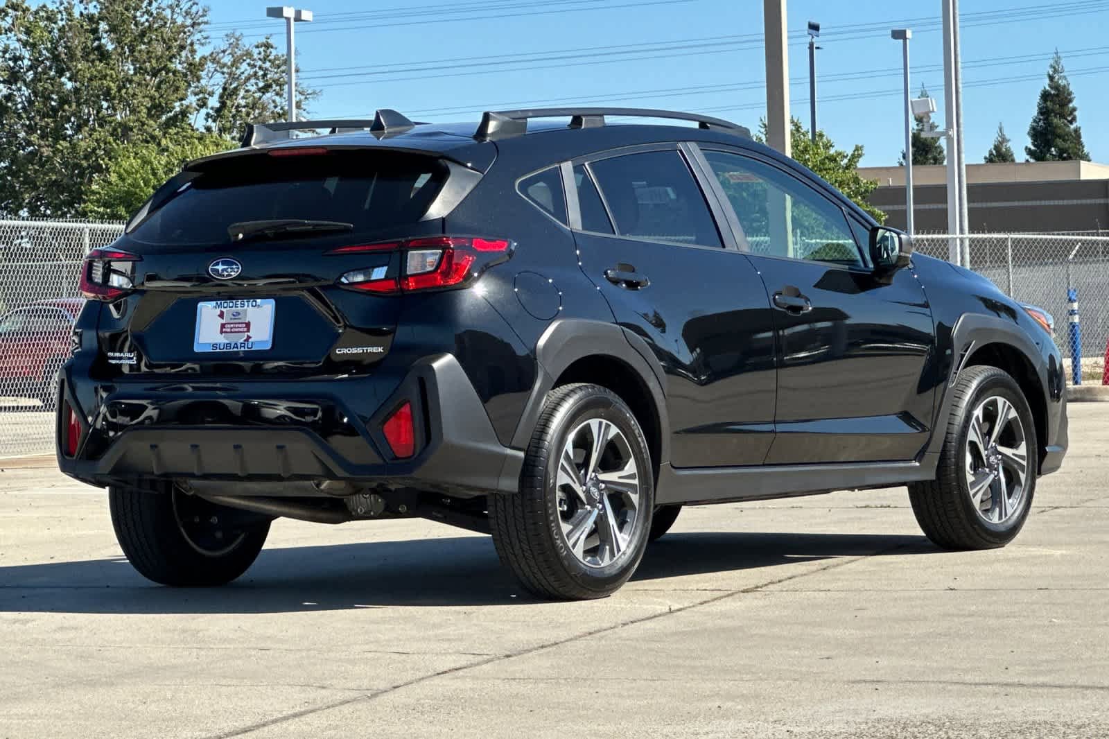 Certified 2024 Subaru Crosstrek 2.0i Premium AWD/4WD image 3