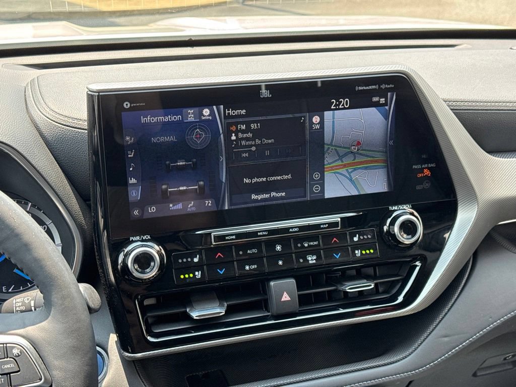 Certified 2020 Toyota Highlander Platinum AWD/4WD image 23