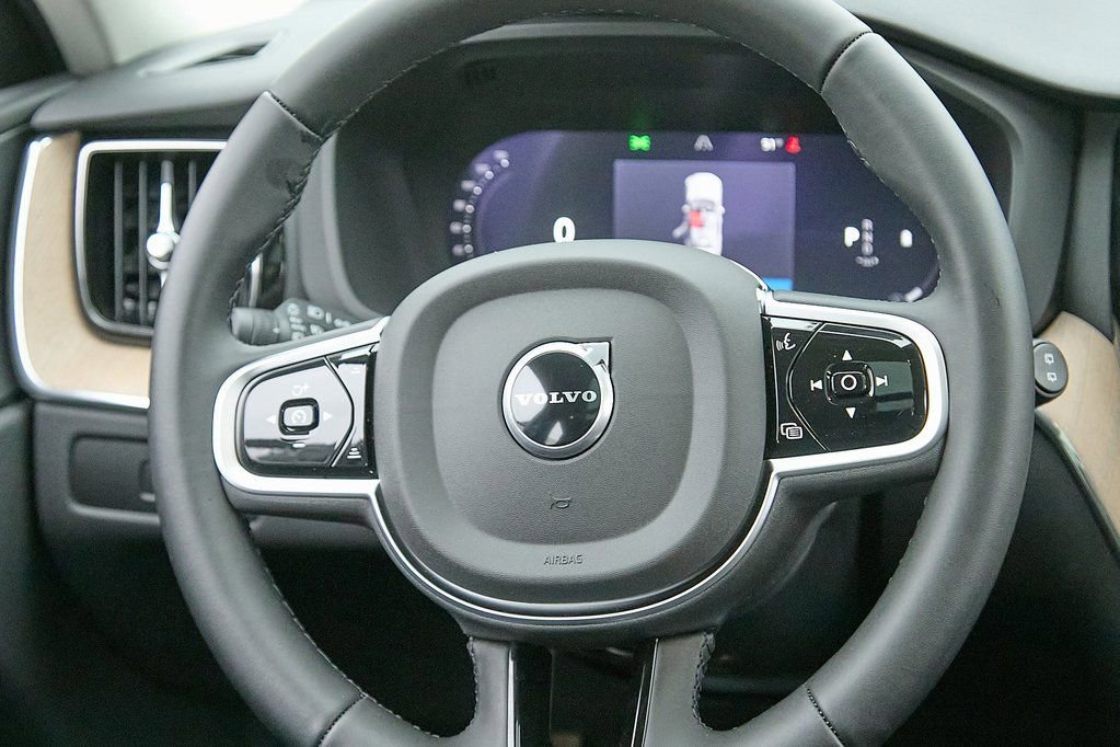 New 2026 Volvo XC60 B5 Core w/ Climate Package image 23