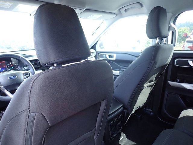 Used 2023 Ford Explorer XLT image 16