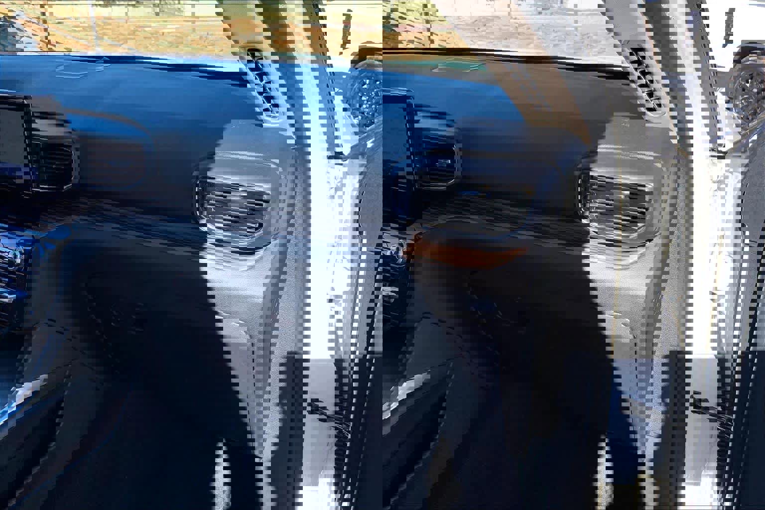 Used 2021 Ford Explorer Limited image 17