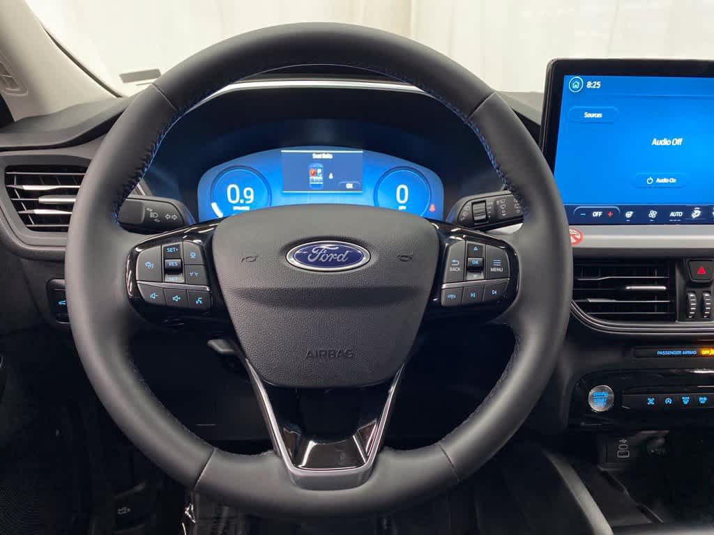 Used 2025 Ford Escape Platinum AWD/4WD image 19