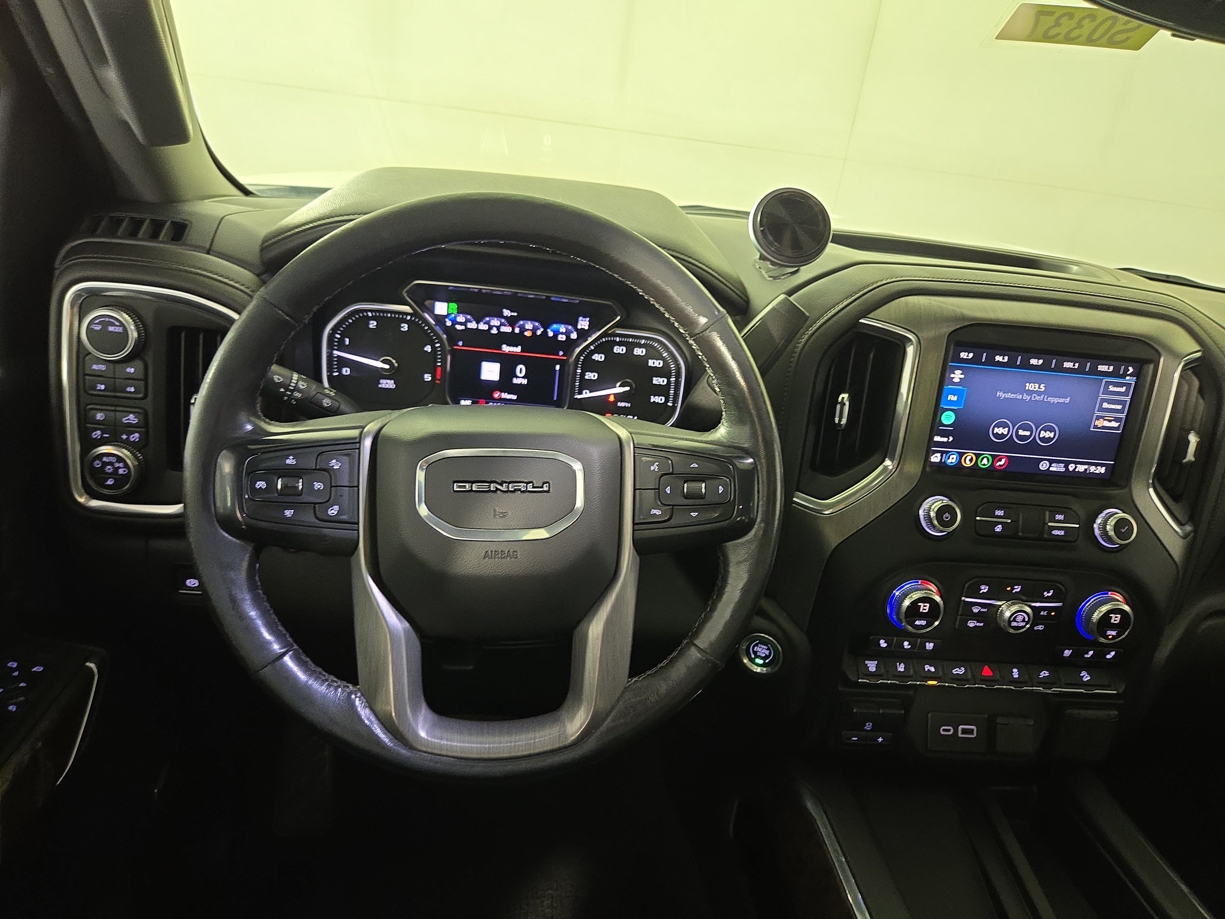 Used 2020 GMC Sierra 2500 Denali w/ Denali Ultimate Package AWD/4WD image 14