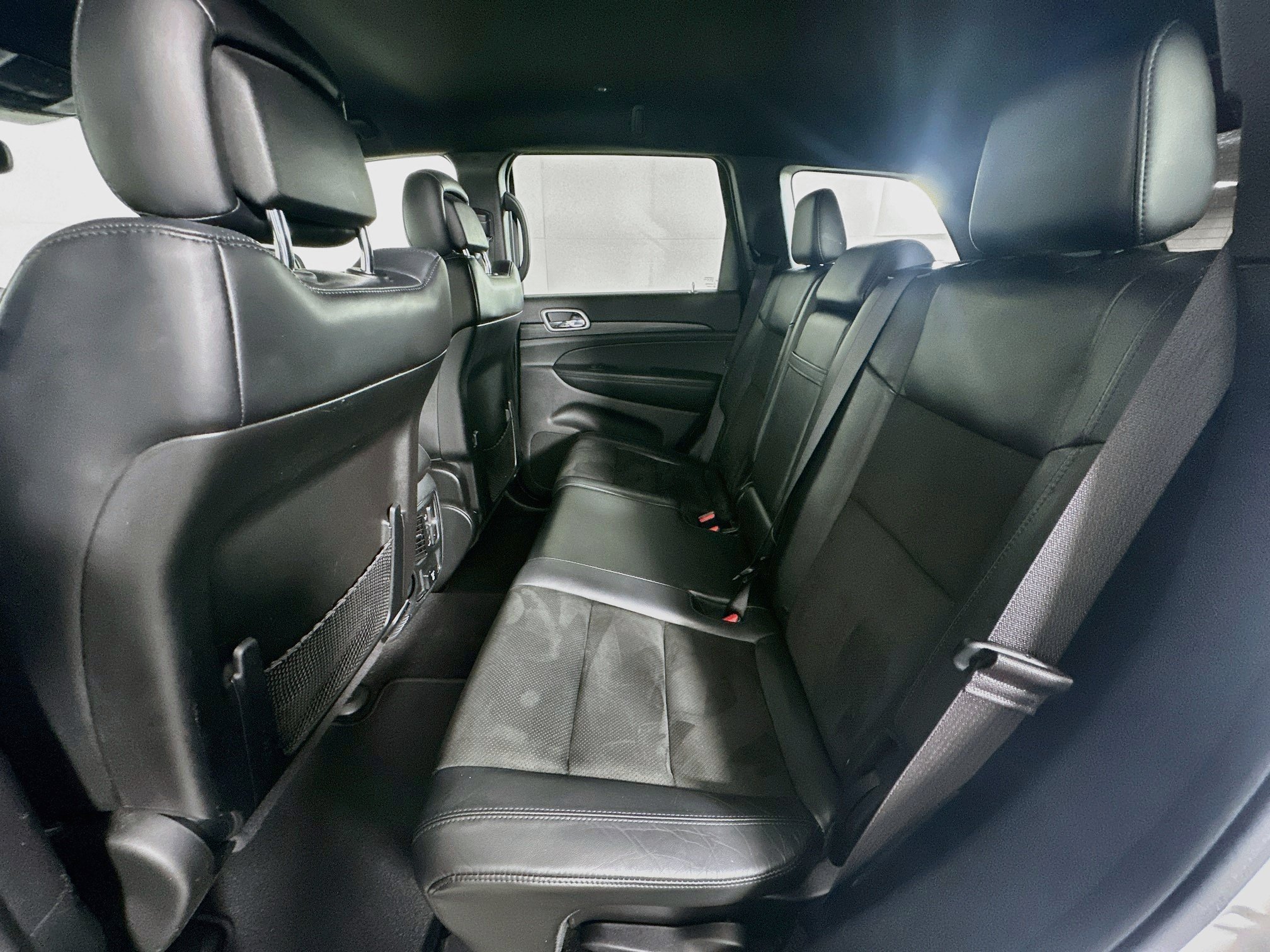 Used 2020 Jeep Grand Cherokee Altitude RWD image 27