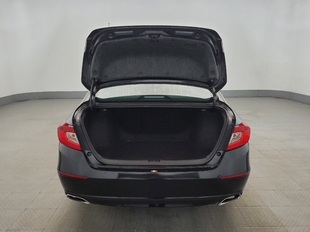 Used 2018 Honda Accord Touring image 29