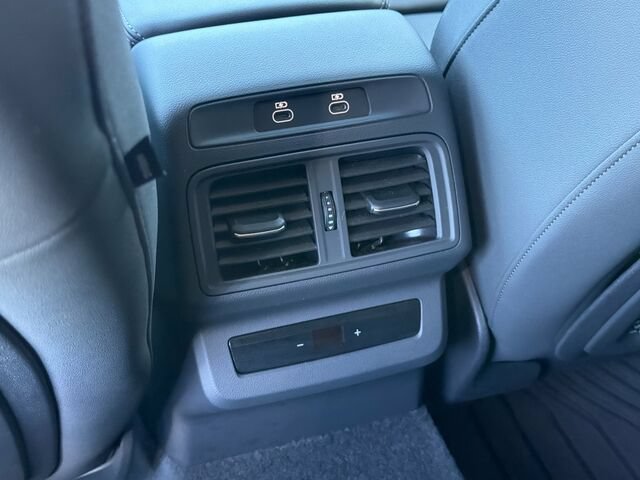 Used 2025 Audi Q5 Premium Plus AWD/4WD image 16