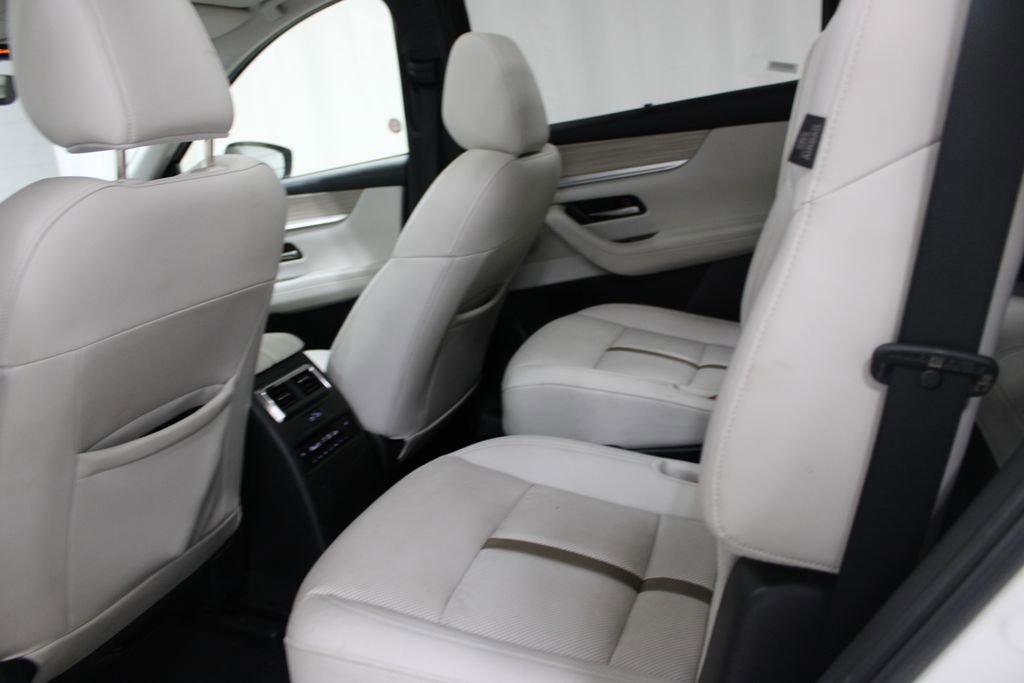 Used 2025 MAZDA CX-90 3.3 Turbo w/ Premium Plus Pkg image 19
