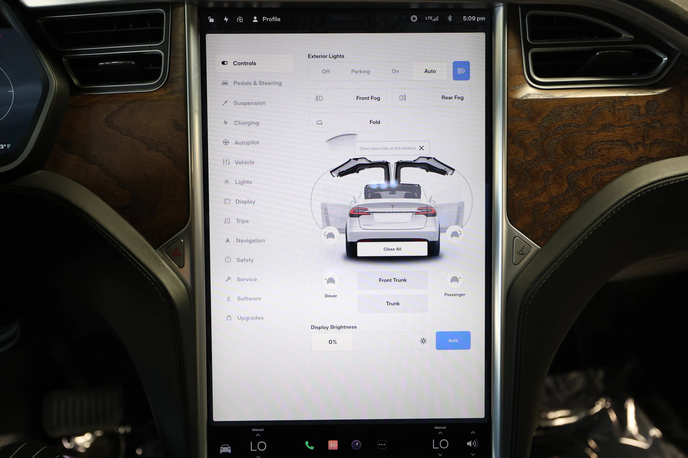 Used 2017 Tesla Model X 90D AWD/4WD image 57