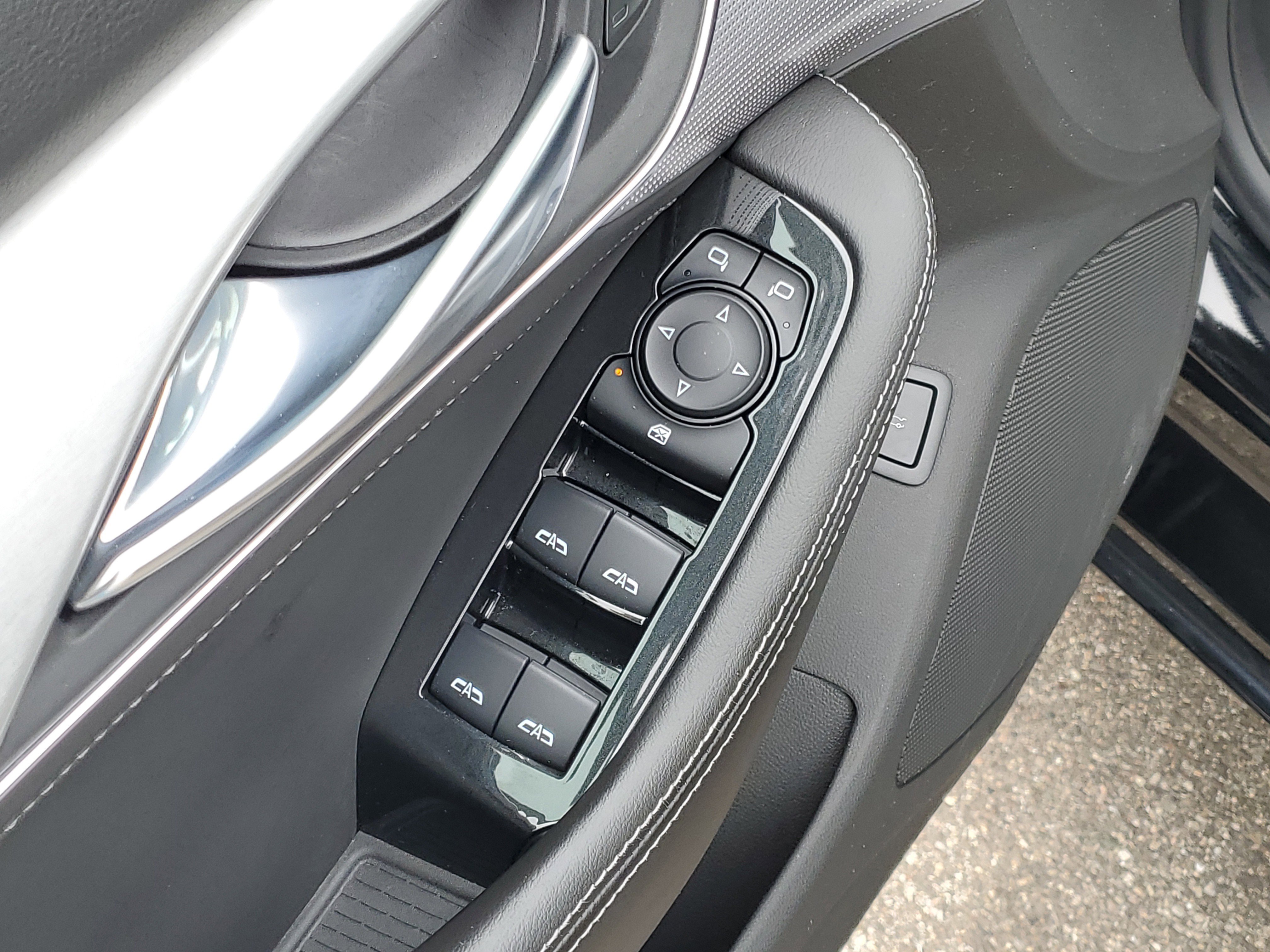 Used 2023 Cadillac CT5 Luxury w/ Sun And Sound Package image 6