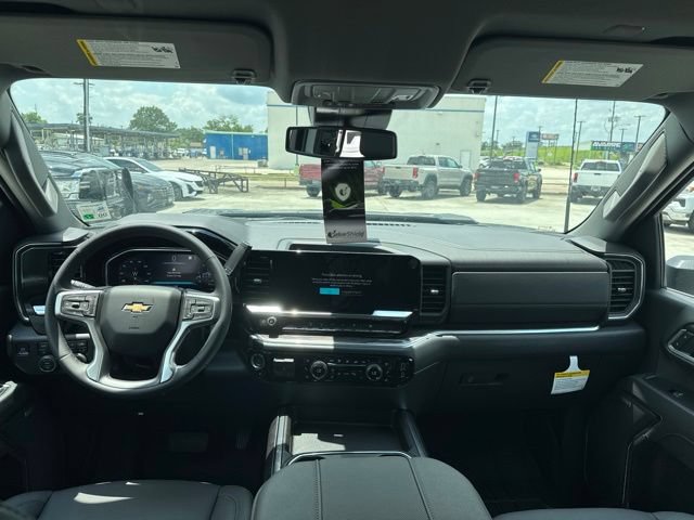 New 2026 Chevrolet Silverado 3500 LTZ w/ LTZ Convenience Package AWD/4WD image 17