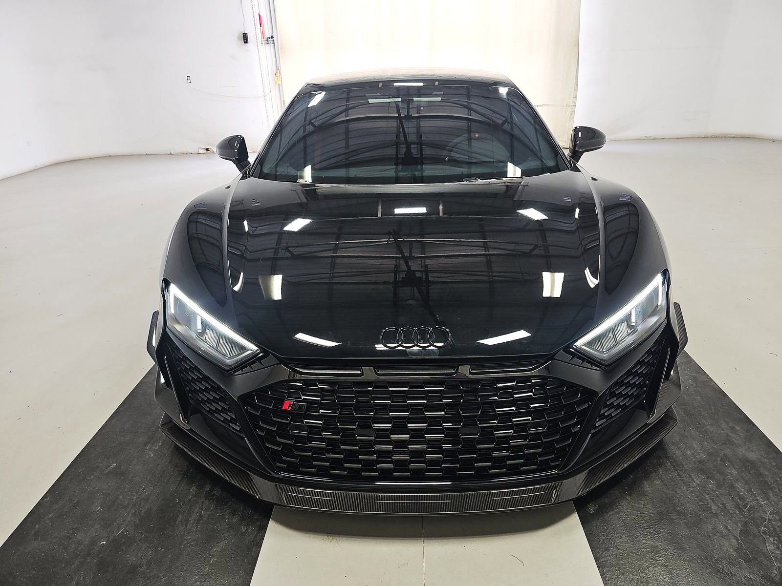 Used 2023 Audi R8 V10 GT RWD image 2