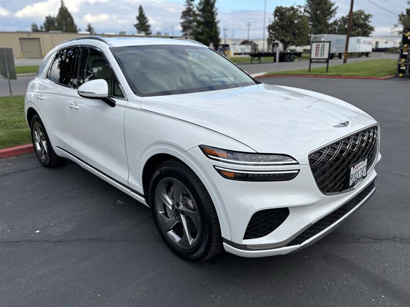 Used 2026 Genesis GV70 2.5T Select AWD/4WD image 3