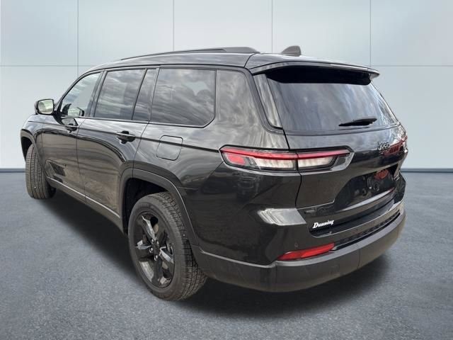 Used 2023 Jeep Grand Cherokee L Limited w/ Black Appearance Package image 2