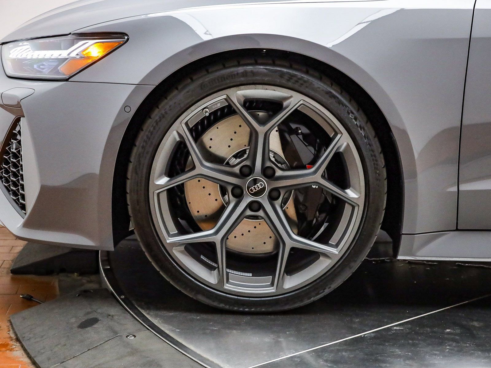 New 2026 Audi RS 7 Performance image 21