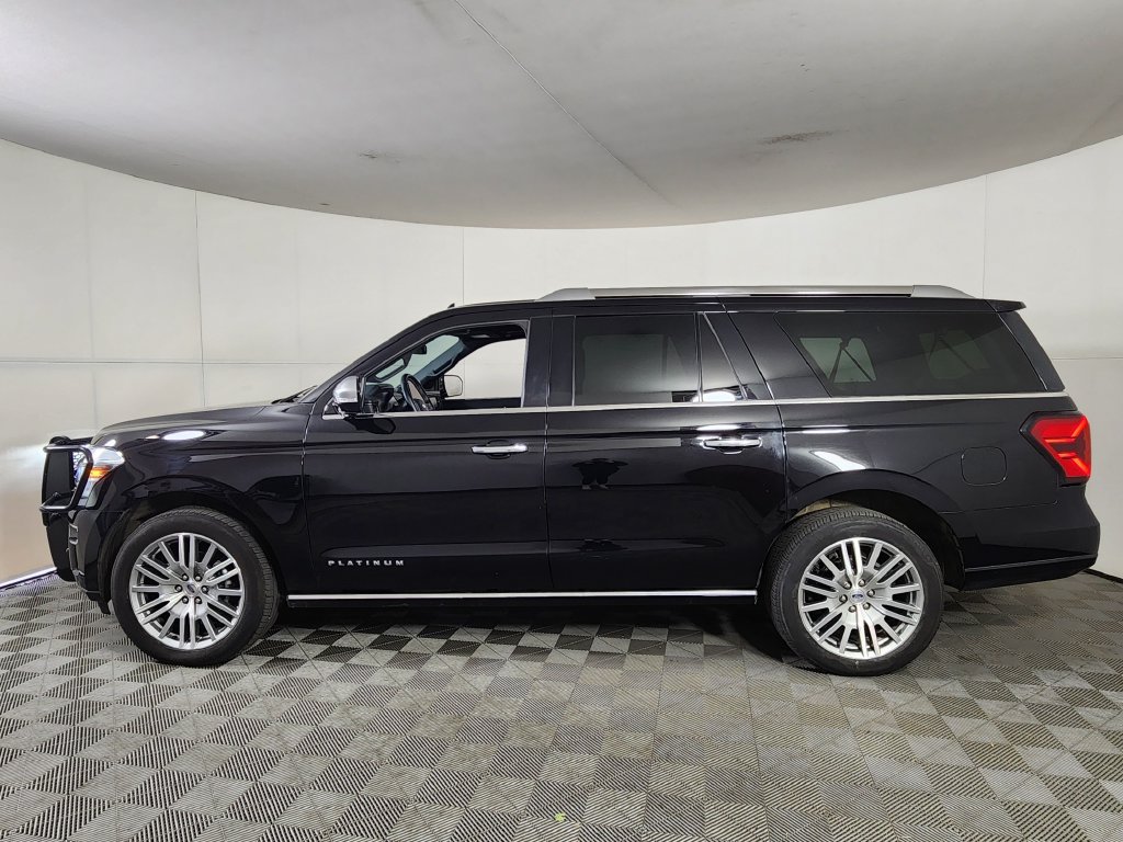 Used 2023 Ford Expedition Max Platinum AWD/4WD image 4