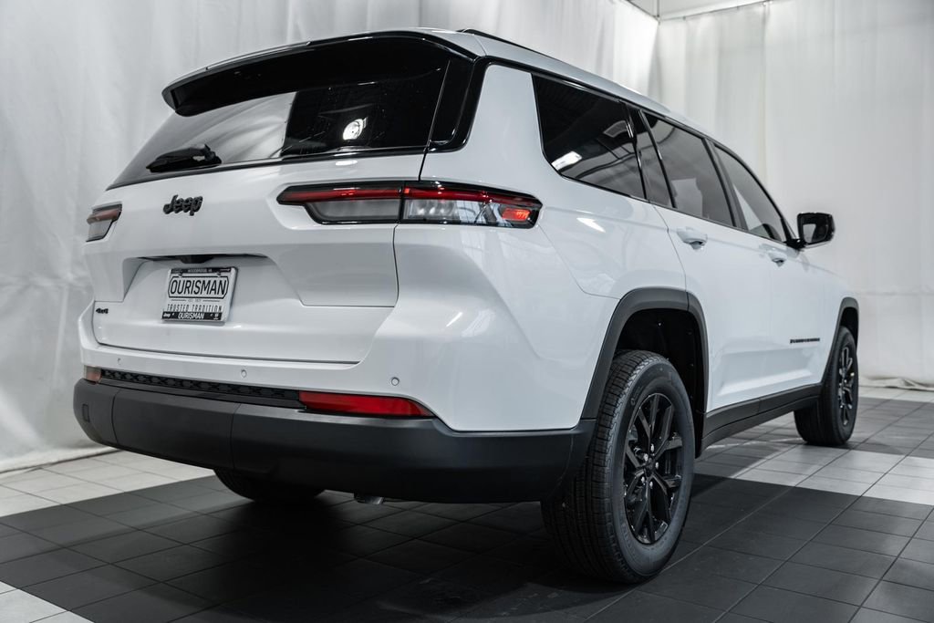 New 2025 Jeep Grand Cherokee L Altitude image 4
