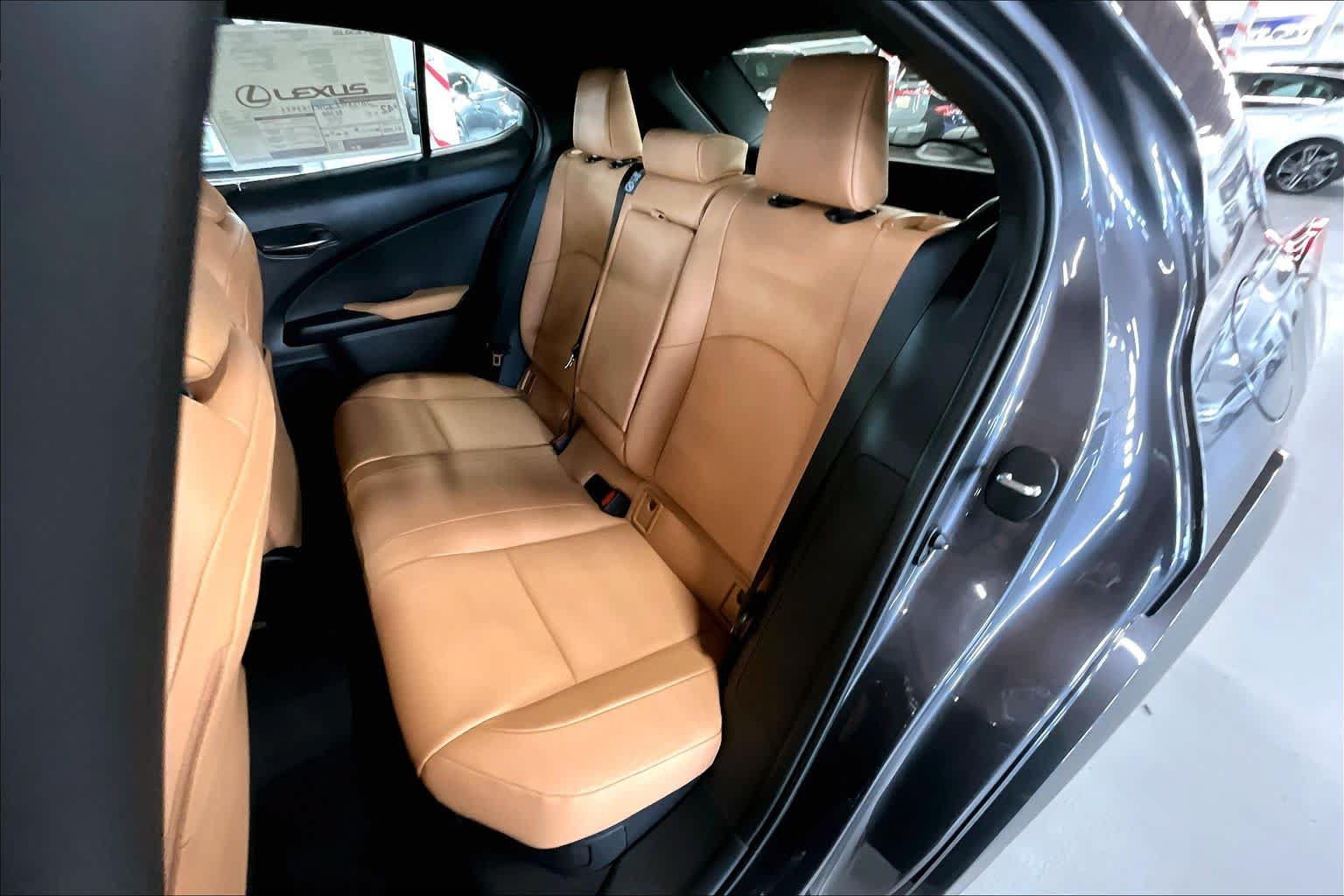 New 2026 Lexus UX 300h AWD image 10