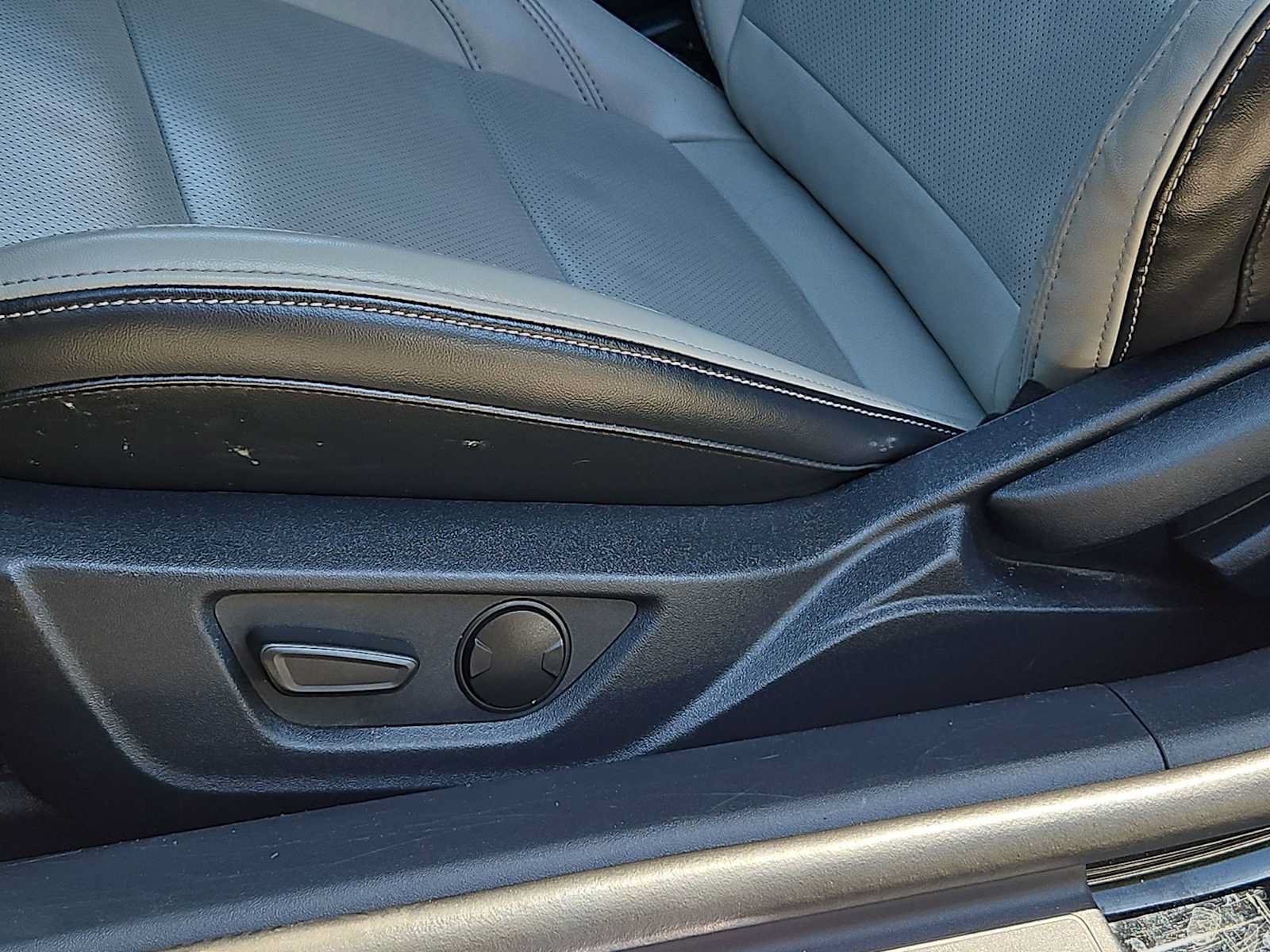 Used 2024 Ford Mustang Premium RWD image 14