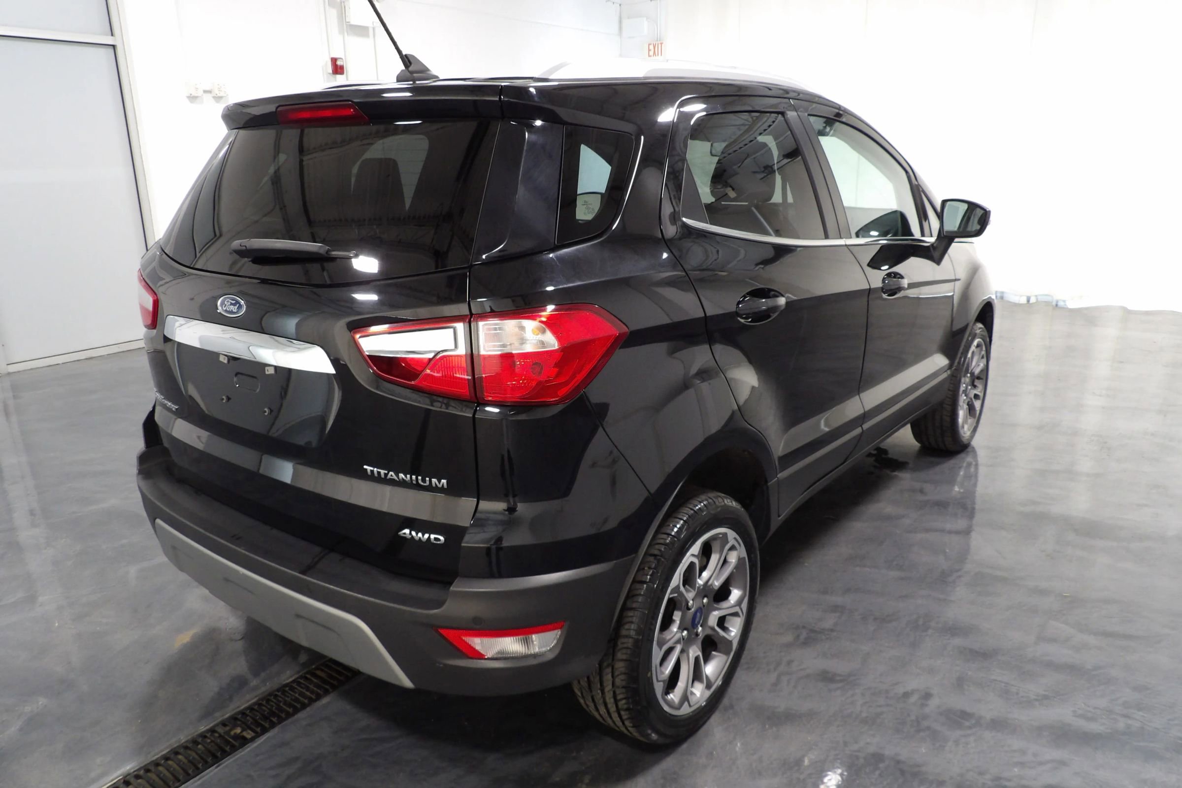Used 2021 Ford EcoSport Titanium image 6