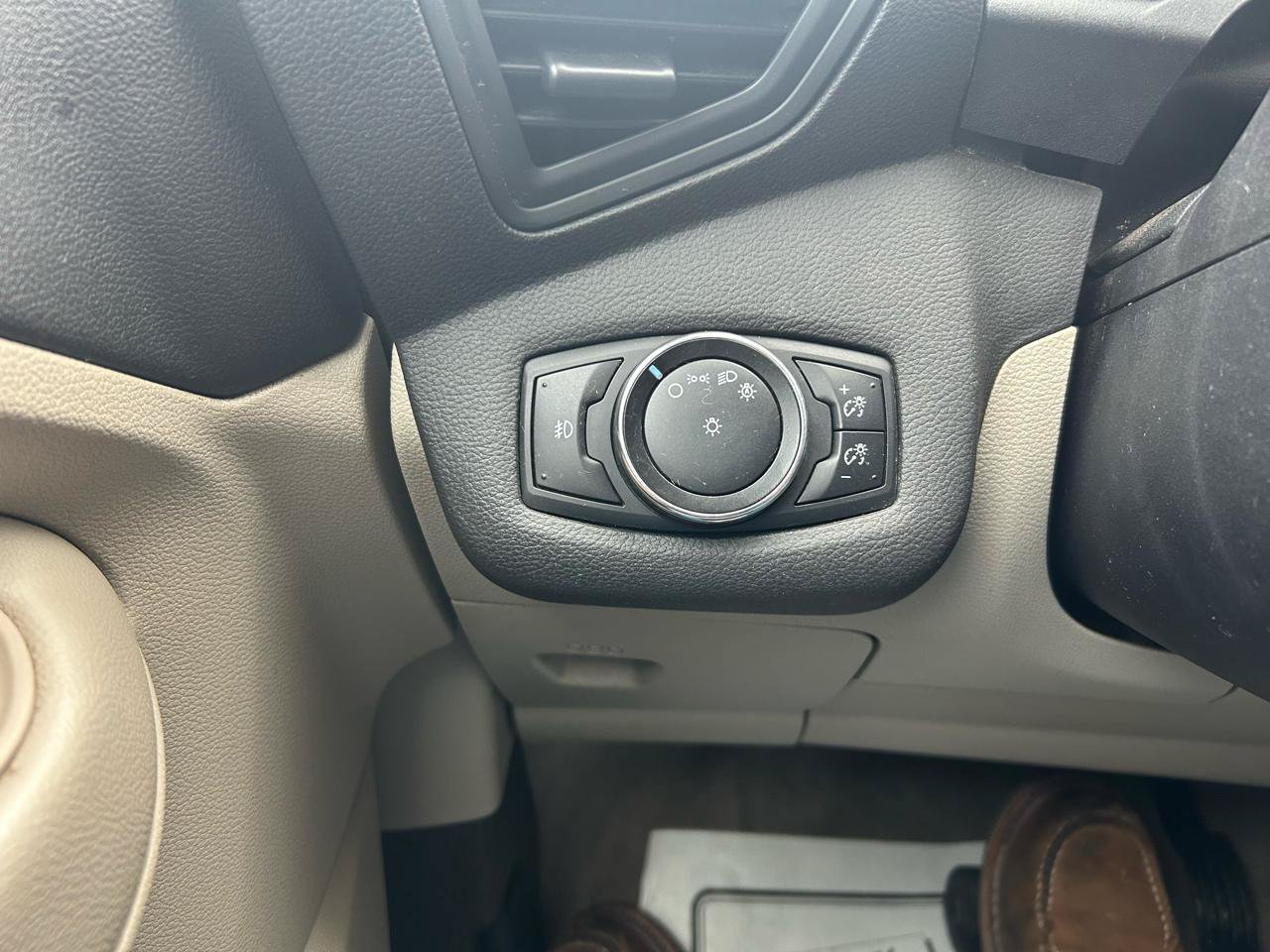 Used 2014 Ford Escape SE w/ Equipment Group 201A FWD image 30