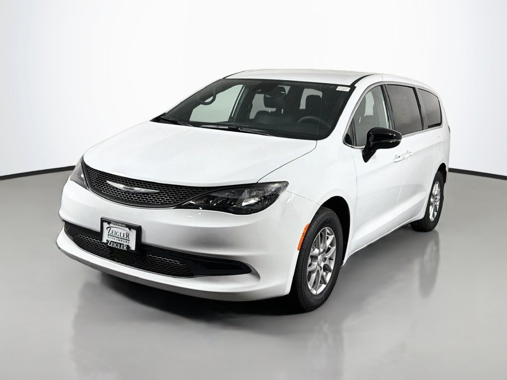 New 2027 Chrysler Pacifica LX FWD image 3