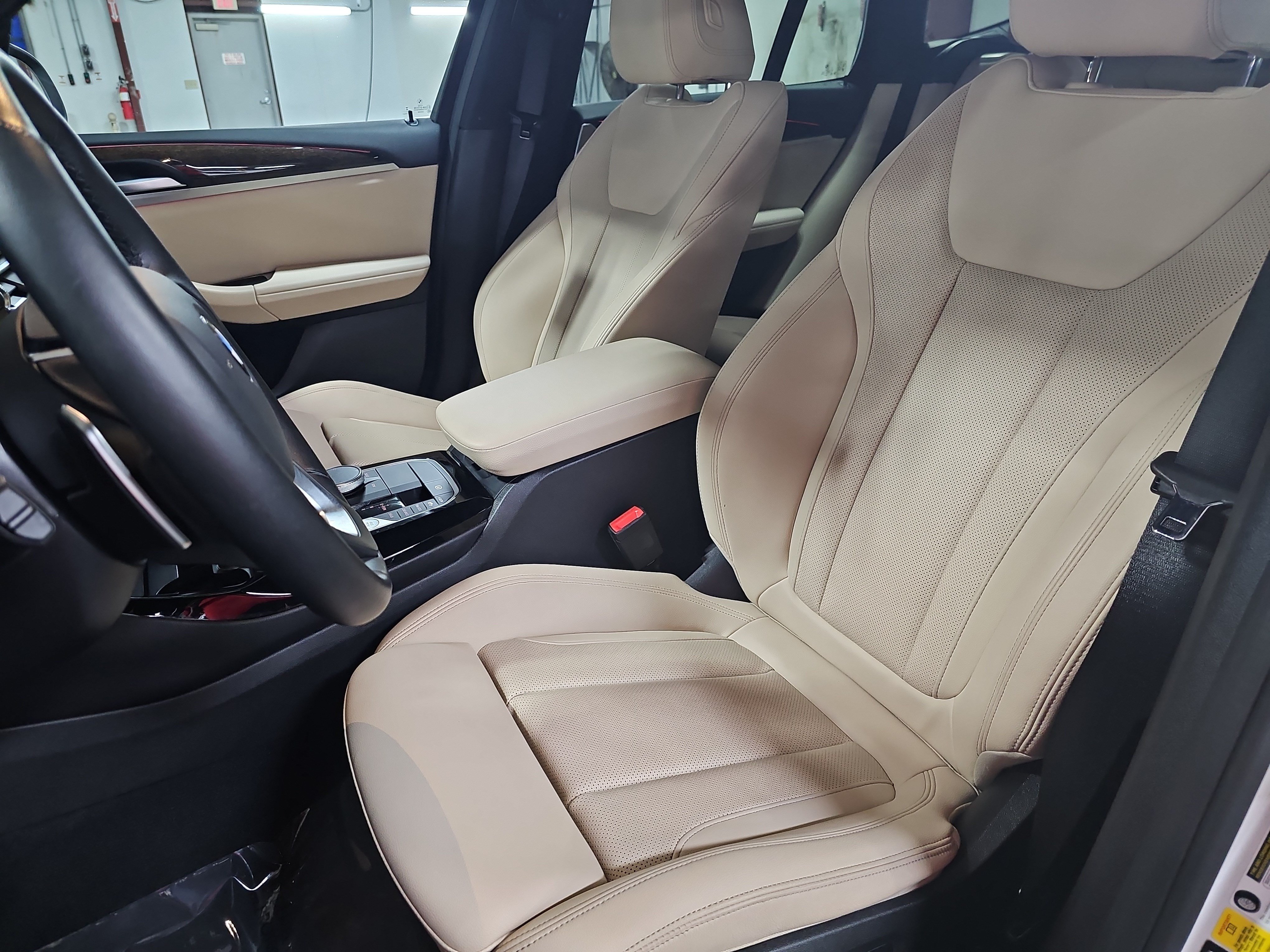 Certified 2024 BMW X3 xDrive30i w/ Convenience Package AWD/4WD image 16