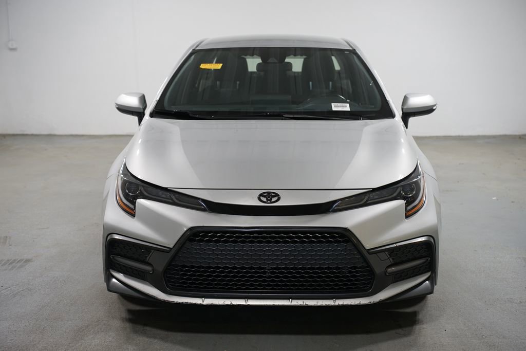 Used 2022 Toyota Corolla SE image 2