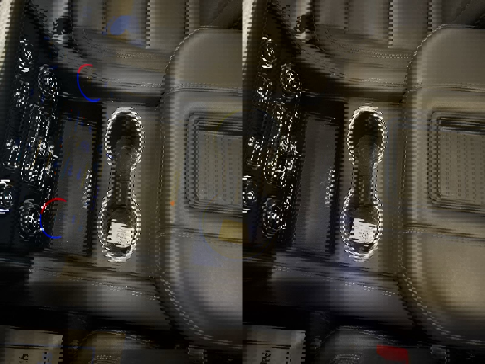 Used 2024 Chevrolet Tahoe Z71 w/ Luxury Package image 23