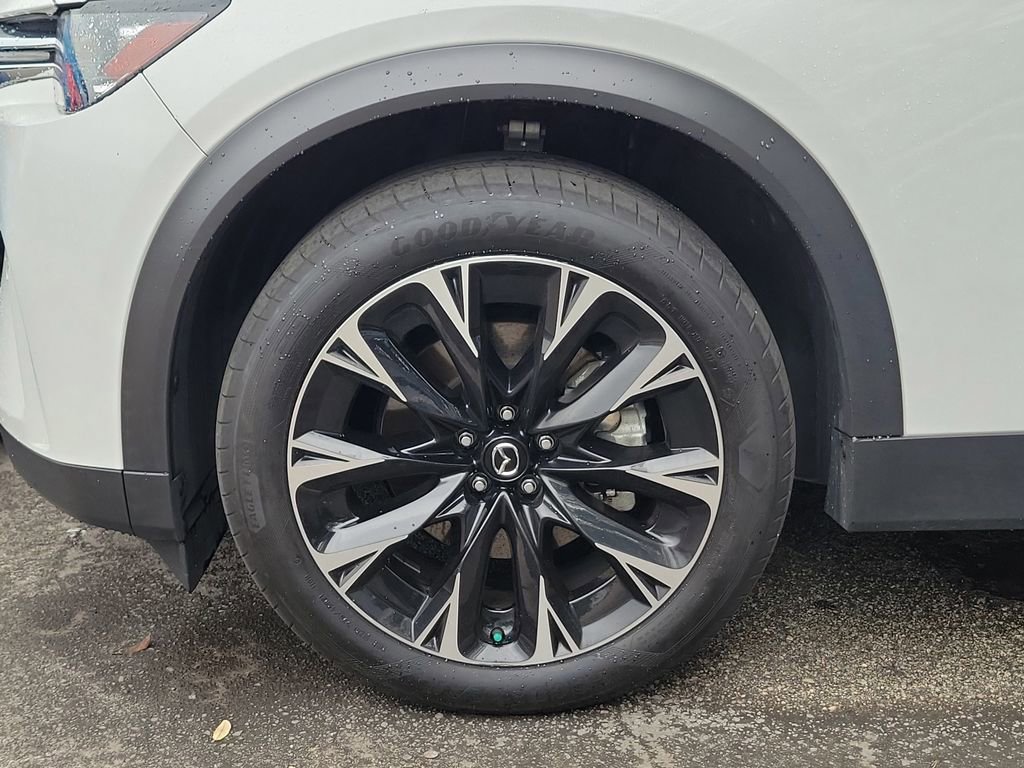 Used 2024 MAZDA CX-90 Plug-In Hybrid w/ Premium Plus AWD/4WD image 5