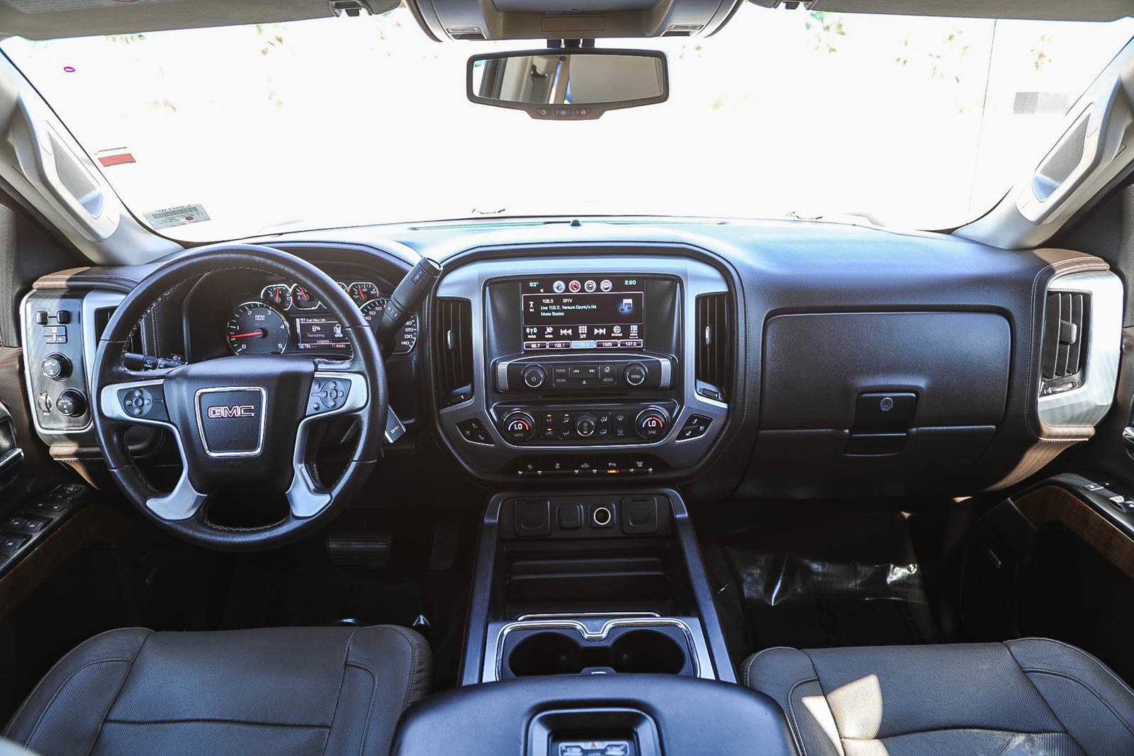 Used 2017 GMC Sierra 2500 SLT w/ Duramax Plus Package image 12