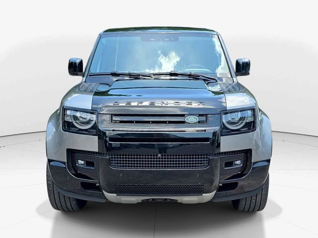 Used 2024 Land Rover Defender 110 X AWD/4WD image 12