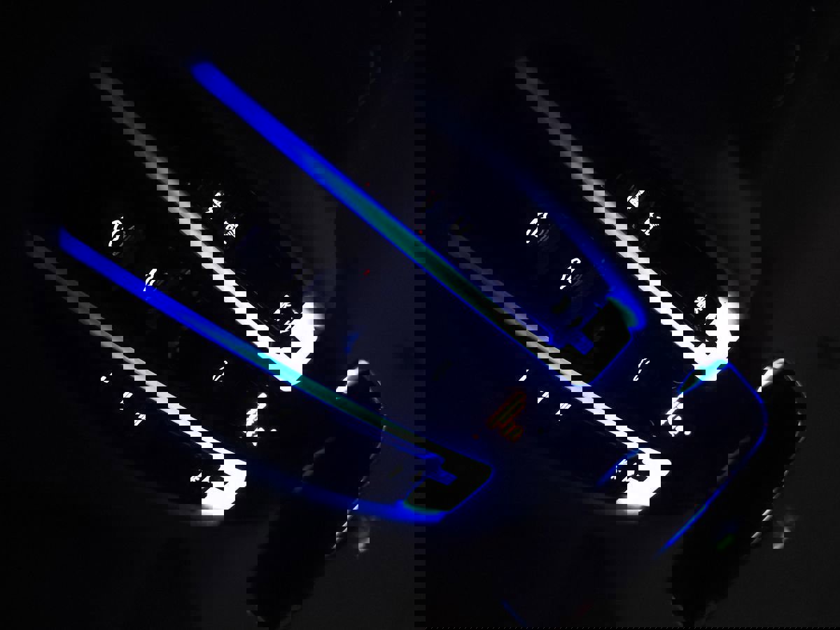 Used 2023 Porsche Cayenne Platinum Edition image 57