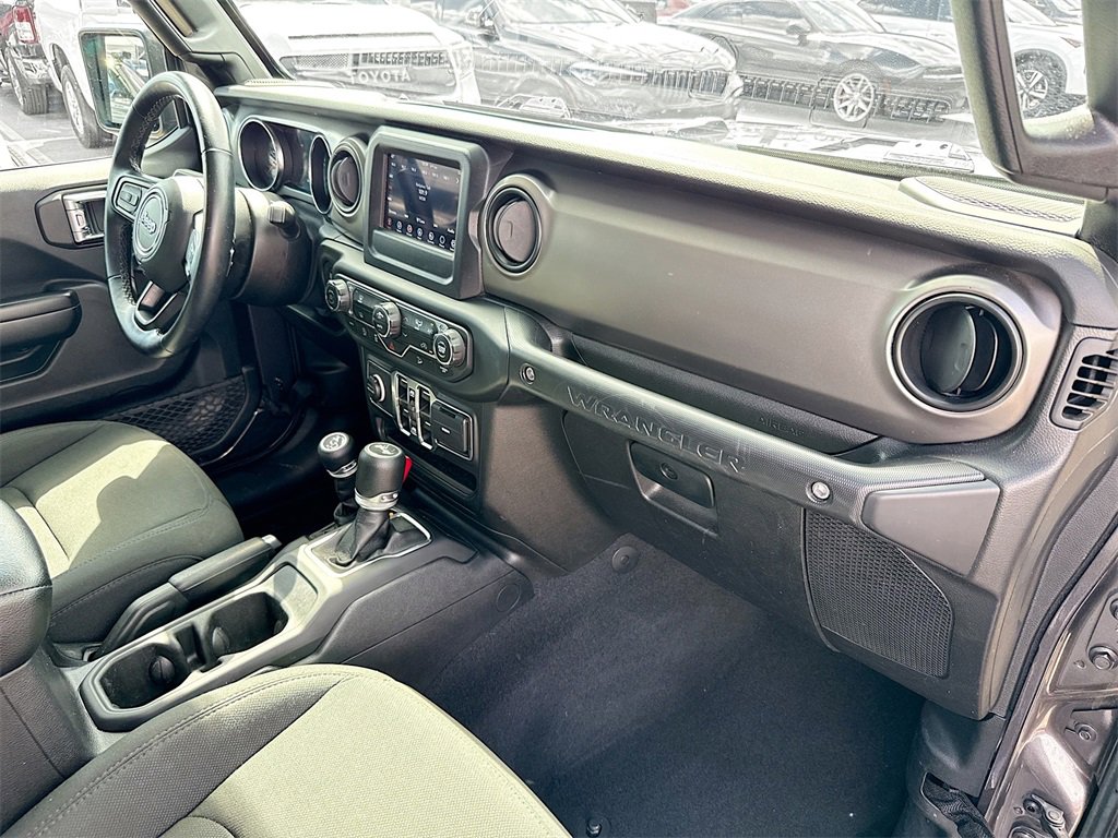 Used 2021 Jeep Wrangler Unlimited Sport image 32