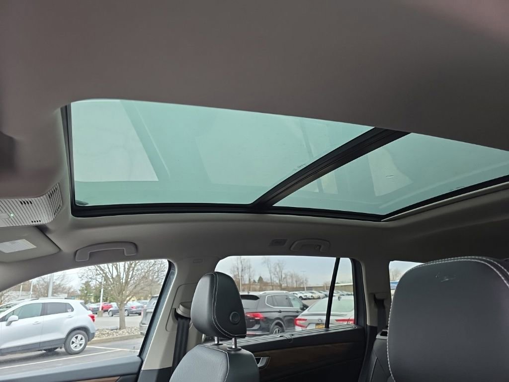 Used 2024 Volkswagen Atlas SE image 23