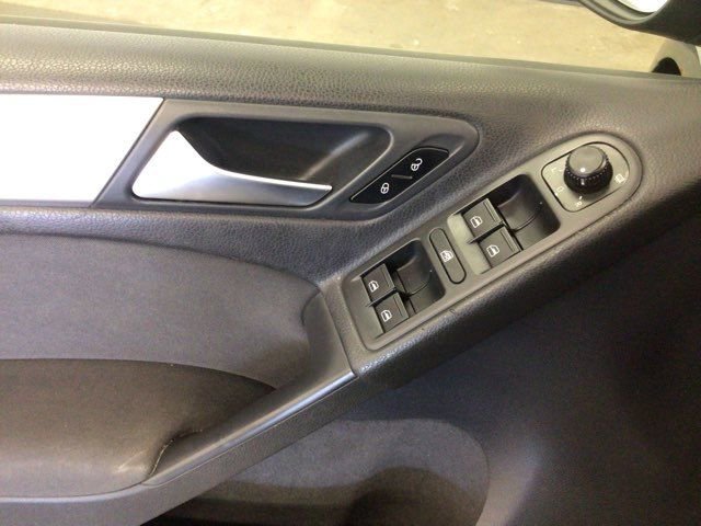 Used 2014 Volkswagen Golf TDI FWD image 11