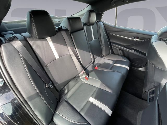 Used 2026 Toyota Camry SE image 18