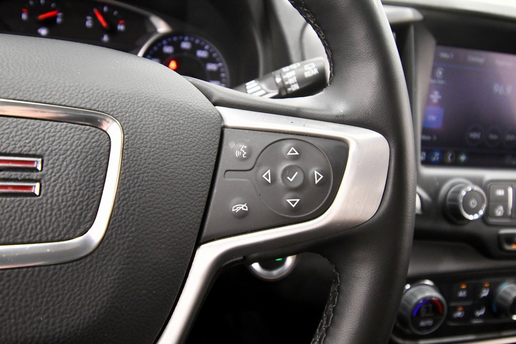 Used 2024 GMC Terrain SLT image 21