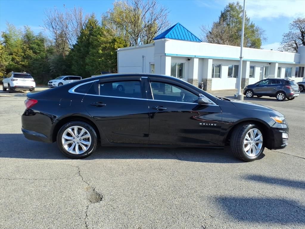 Used 2020 Chevrolet Malibu LT image 3