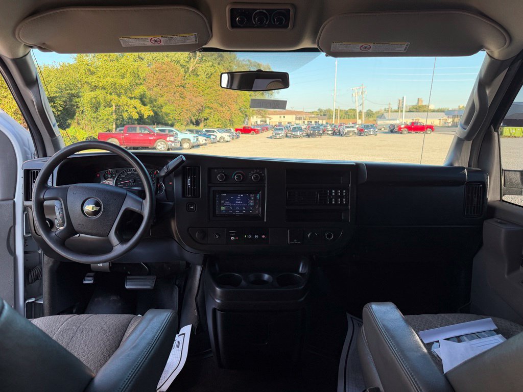 Used 2017 Chevrolet Express 3500 LT w/ LT Preferred Equipment Group RWD image 15