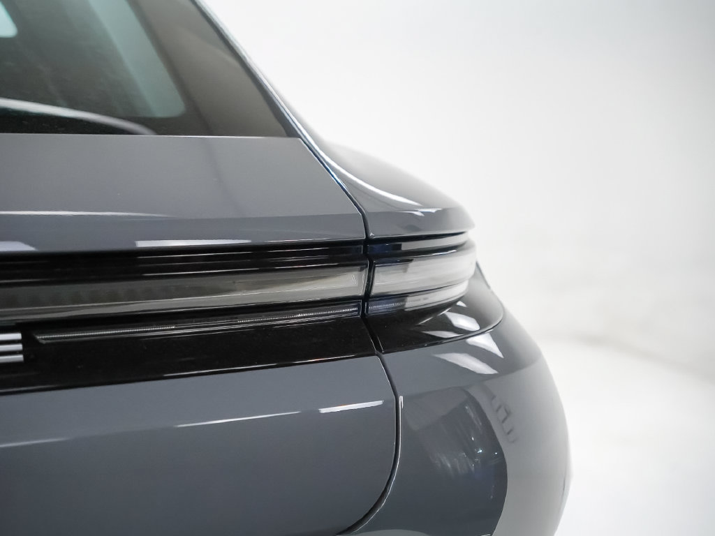 Certified 2026 Porsche Panamera 4 AWD/4WD image 12