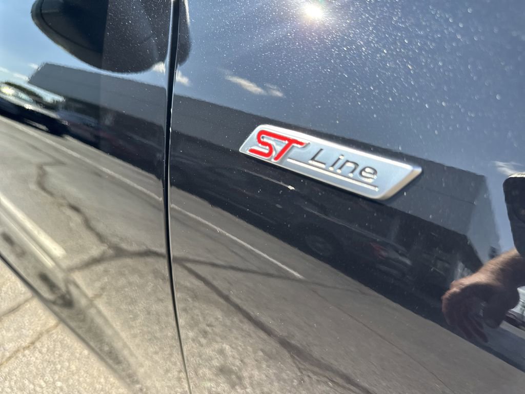 Certified 2023 Ford Escape ST-Line w/ Tech Pack #1 image 9