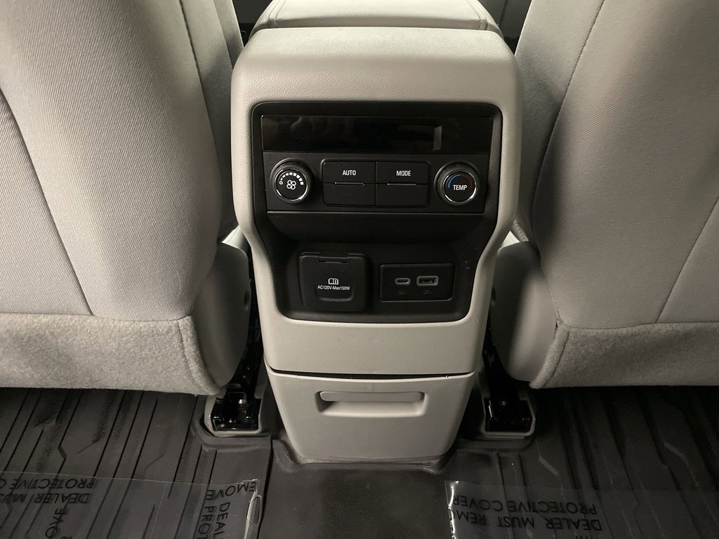 Used 2023 GMC Acadia SLE image 15