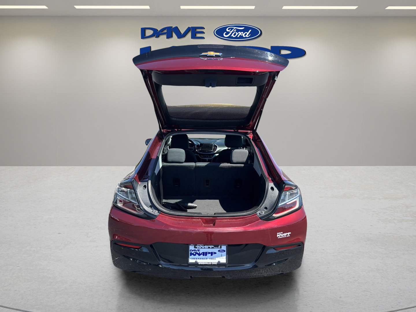 Used 2016 Chevrolet Volt LT w/ Comfort Package FWD image 12