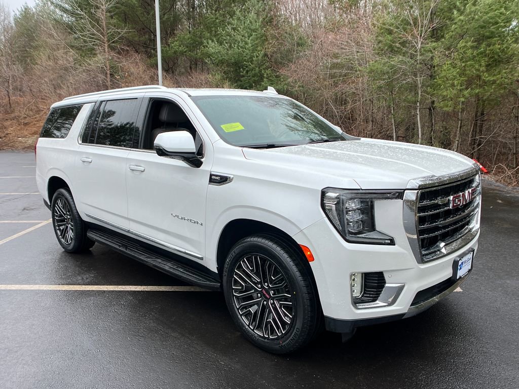 Used 2023 GMC Yukon XL SLT w/ SLT Premium Package image 7